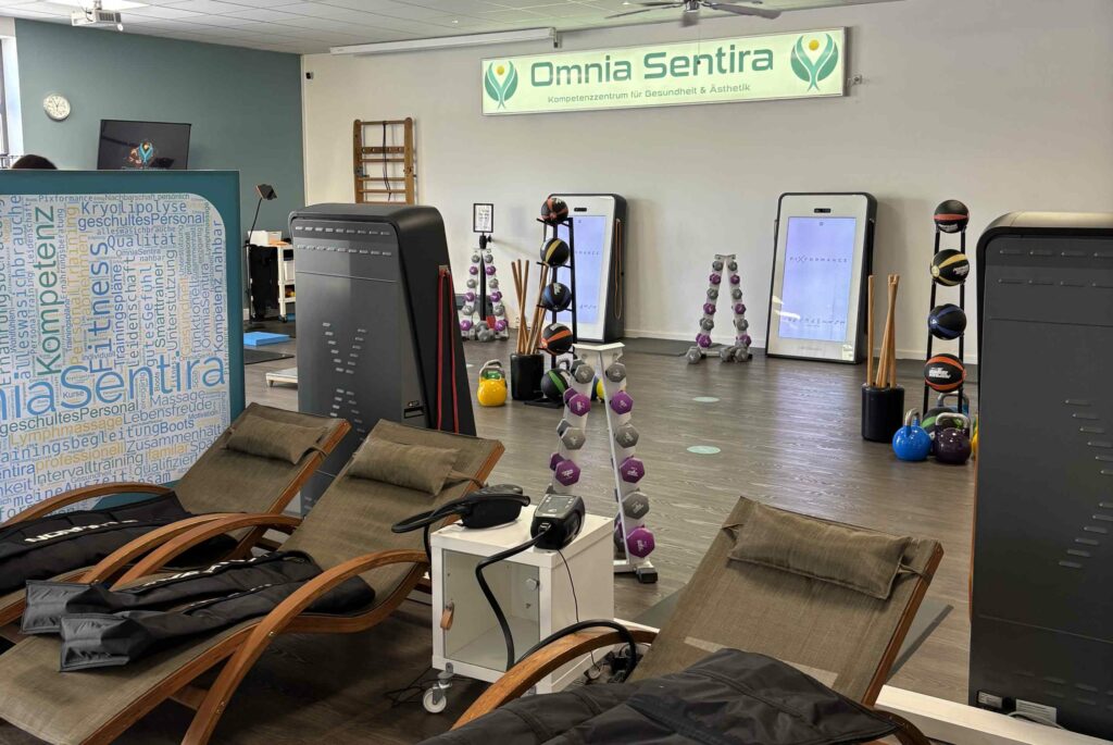 Omnia sentira studio